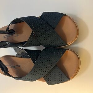 Clarks Blue and Brown Sandals